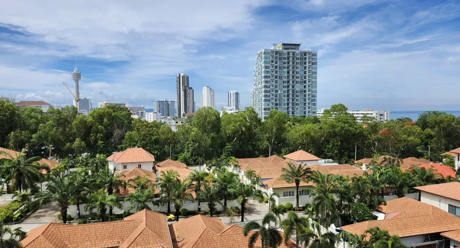For rent 1 bed condo in Pratumnak, Pattaya