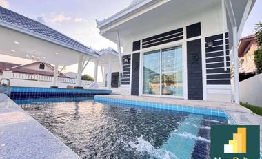 Casa en alquiler de 5 habitaciones en East Pattaya, Pattaya