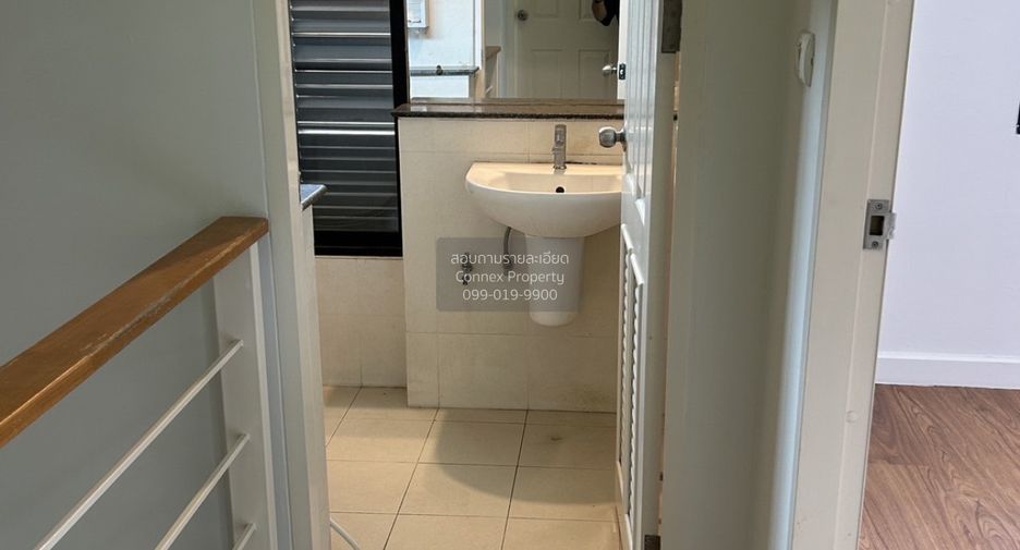 For sale 3 bedrooms townhouse in Min Buri, Bangkok