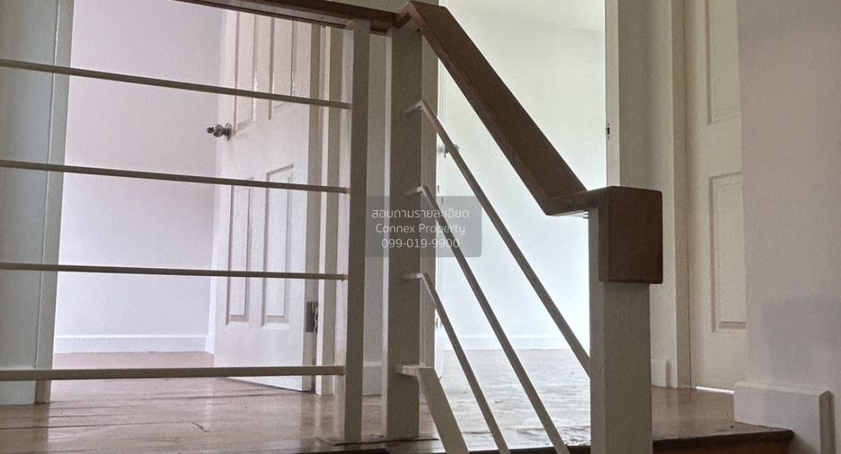 For sale 3 bedrooms townhouse in Min Buri, Bangkok