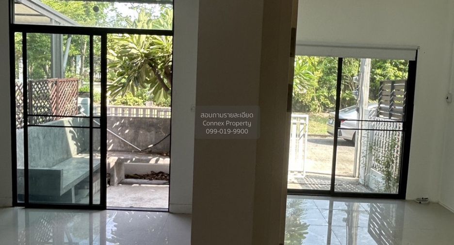 For sale 3 bedrooms townhouse in Min Buri, Bangkok