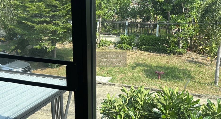For sale 3 bedrooms townhouse in Min Buri, Bangkok