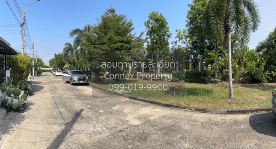For sale 3 bedrooms townhouse in Min Buri, Bangkok