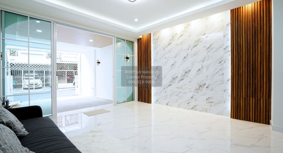 For sale 3 bedrooms townhouse in Thung Khru, Bangkok