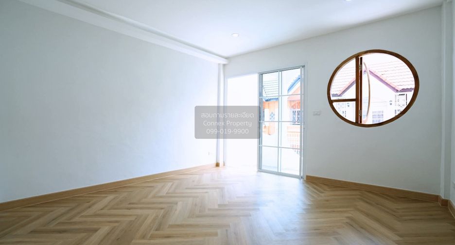 For sale 3 bedrooms townhouse in Thung Khru, Bangkok