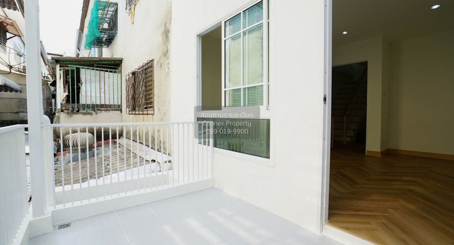 For sale 3 bedrooms townhouse in Thung Khru, Bangkok