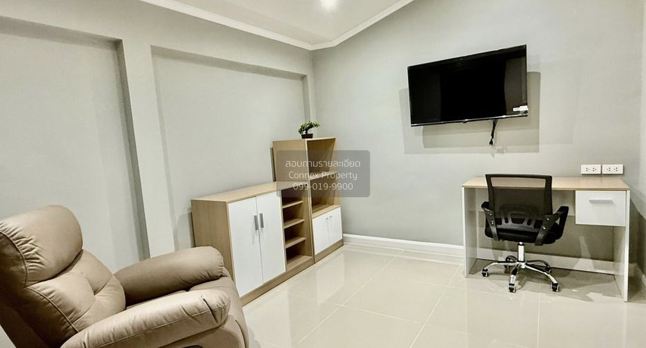 For sale 4 bedrooms house in East Pattaya, Pattaya