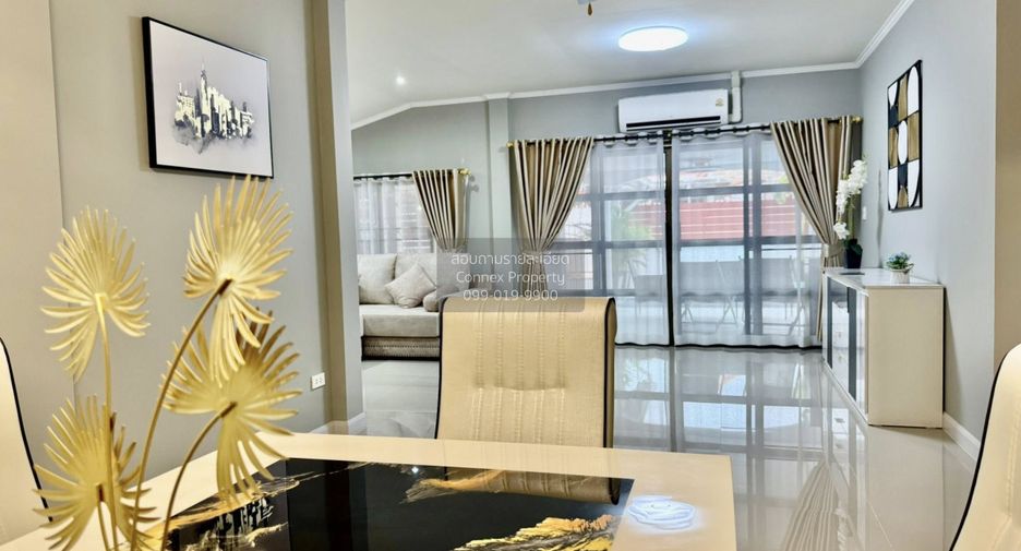 For sale 4 bedrooms house in East Pattaya, Pattaya