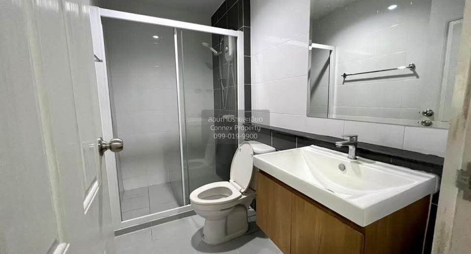 For sale 3 bedrooms townhouse in Bang Phli, Samut Prakan
