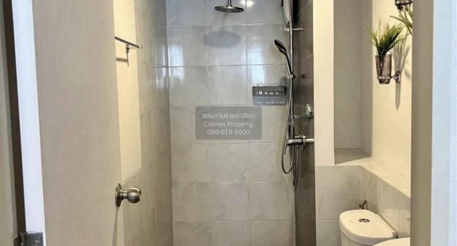 For sale 1 bed condo in Mueang Pathum Thani, Pathum Thani