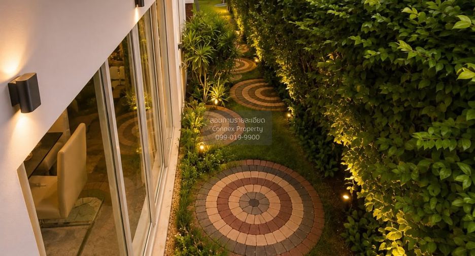 For sale 4 bedrooms house in Taling Chan, Bangkok