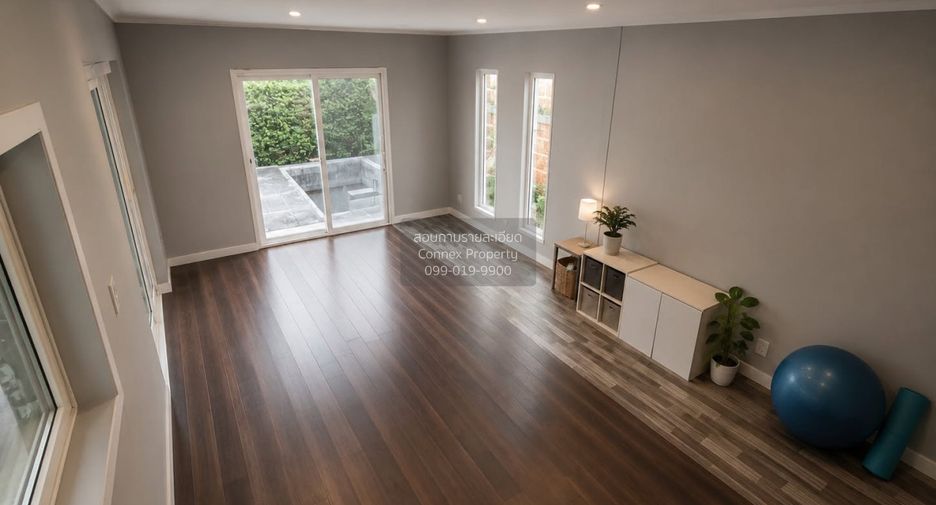 For sale 4 bedrooms house in Taling Chan, Bangkok