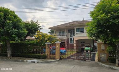 For sale 4 bedrooms house in Taling Chan, Bangkok