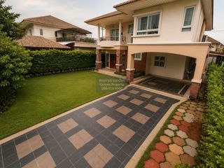 Haus zum Kauf mit 4 Zimmer in Taling Chan, Bangkok