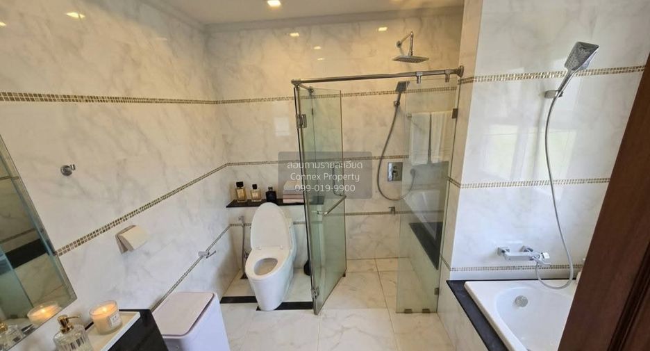 For sale 4 bedrooms house in Thawi Watthana, Bangkok