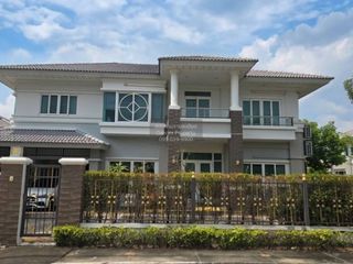 For sale 4 bedrooms house in Thawi Watthana, Bangkok