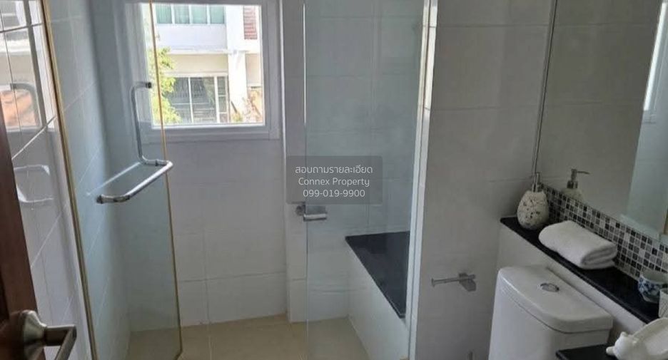 For sale 4 bedrooms house in Thawi Watthana, Bangkok