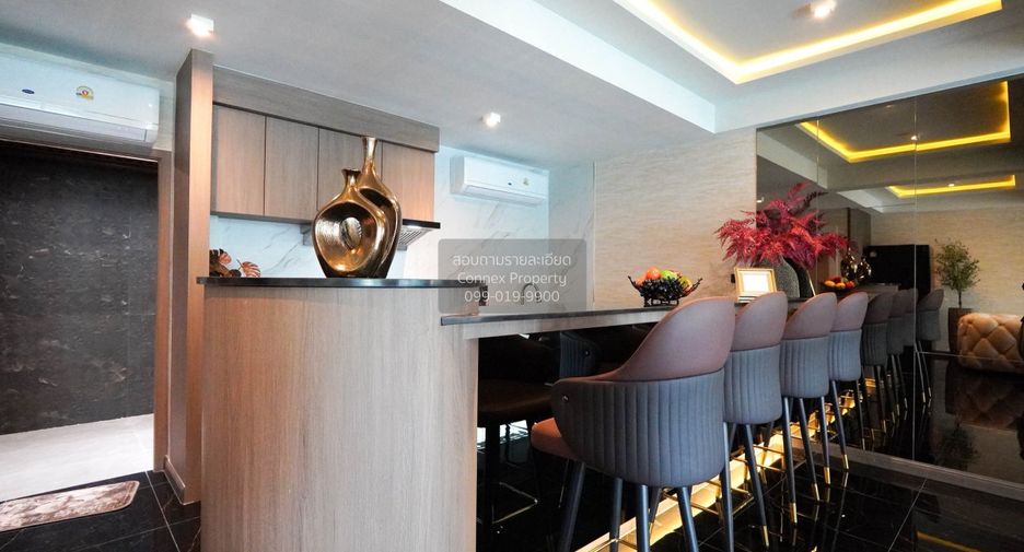 À vendre 8 chambres villa à East Pattaya, Pattaya