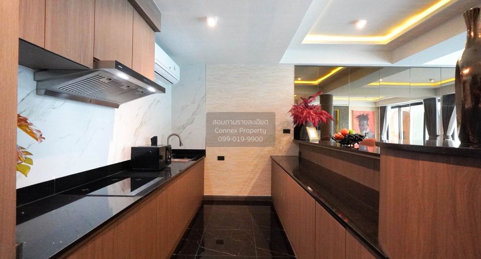 À vendre 8 chambres villa à East Pattaya, Pattaya