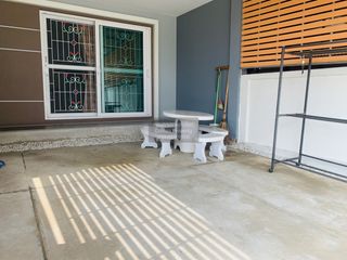 Casa adosada en venta de 3 habitaciones en Bang Yai, Nonthaburi
