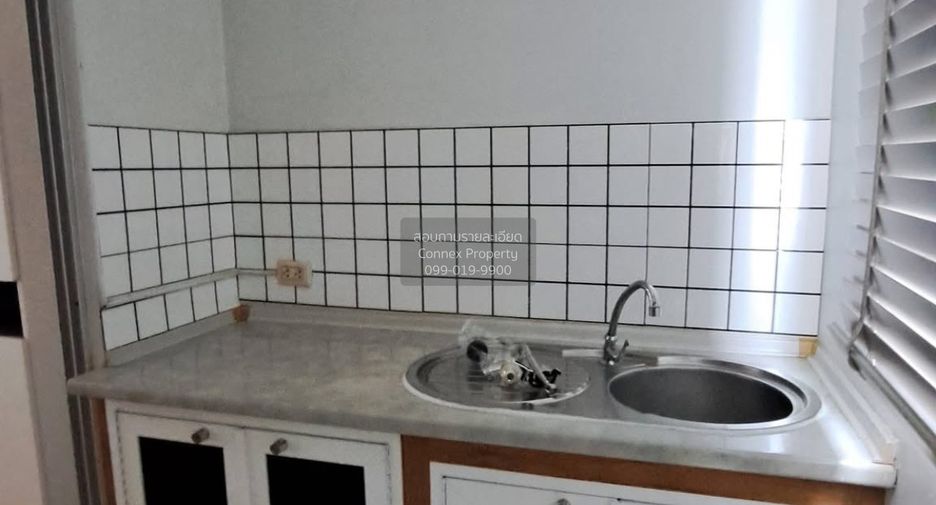 Продажа 1 кровать кондо в Хуаи Кхщанг, Бангкок
