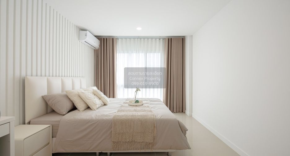 À vendre 2 chambres condo à Phra Khanong, Bangkok