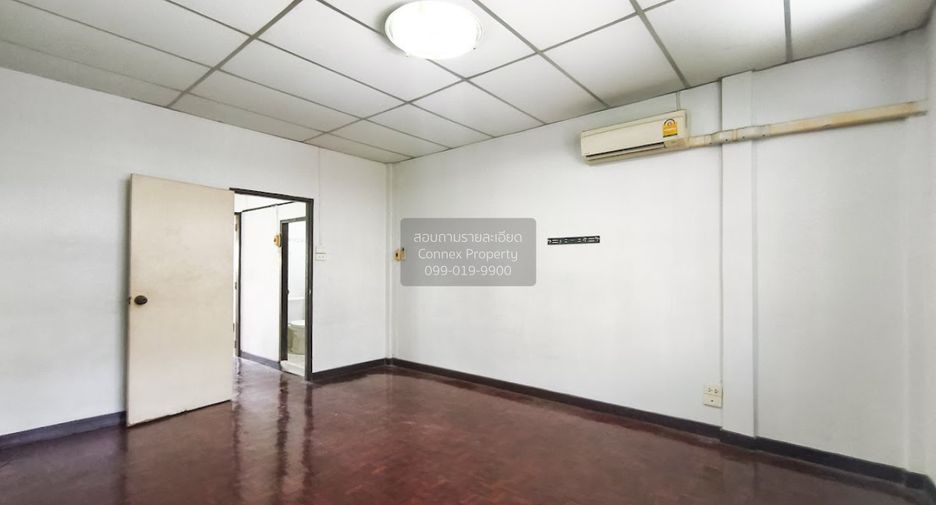 For sale 2 bedrooms townhouse in Mueang Nonthaburi, Nonthaburi