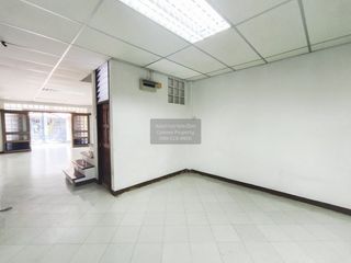 出售 2 卧室 联排别墅 在 Mueang Nonthaburi, Nonthaburi