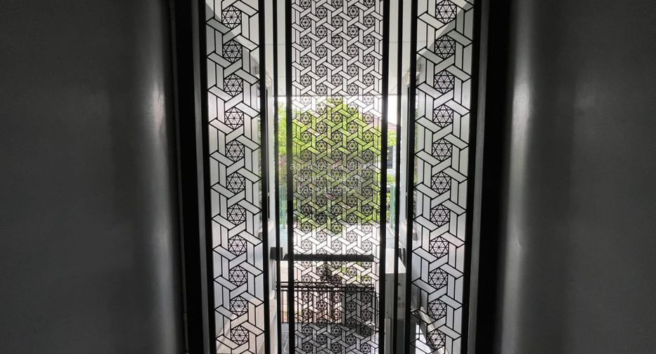 For sale 4 bedrooms house in Bang Bua Thong, Nonthaburi