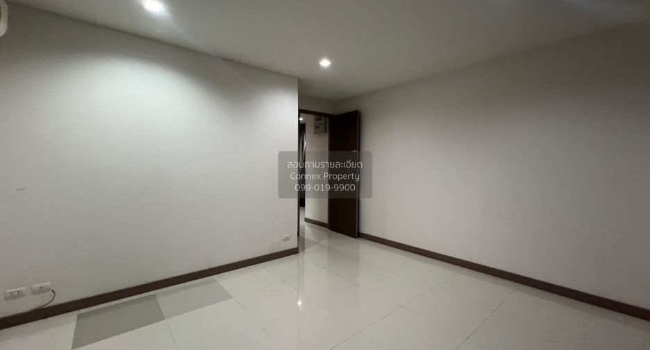 For sale 4 bedrooms house in Bang Bua Thong, Nonthaburi