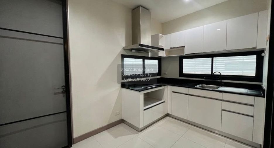 For sale 4 bedrooms house in Bang Bua Thong, Nonthaburi
