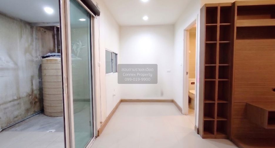 For sale 3 bedrooms townhouse in Khlong Sam Wa, Bangkok