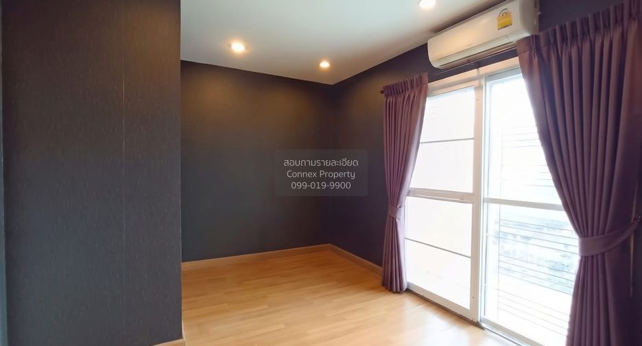 For sale 3 bedrooms townhouse in Khlong Sam Wa, Bangkok