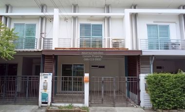 For sale 3 bedrooms townhouse in Khlong Sam Wa, Bangkok