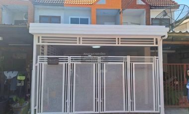 For sale 2 ベッドルーム townhouse in Bueng Kum, Bangkok
