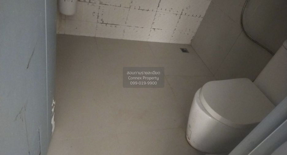 For sale 3 bedrooms townhouse in Si Racha, Chonburi