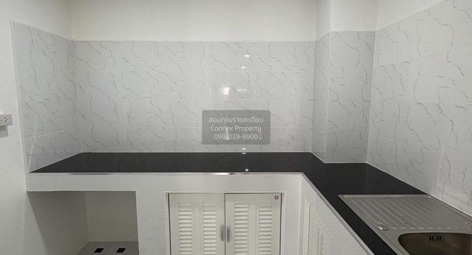 For sale 2 bedrooms townhouse in Don Mueang, Bangkok
