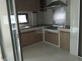 For sale 3 bedrooms house in Prawet, Bangkok
