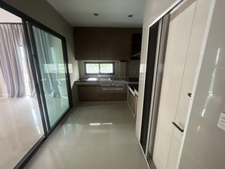 For sale 3 bedrooms house in Prawet, Bangkok