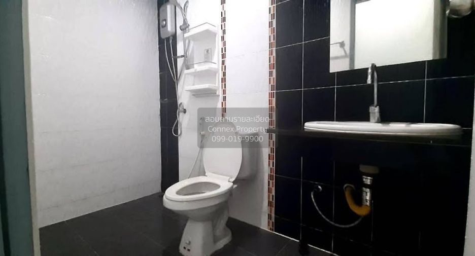 For sale 3 bedrooms townhouse in Bang Lamung, Chonburi