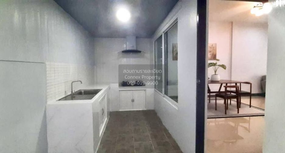 For sale 3 bedrooms townhouse in Bang Lamung, Chonburi