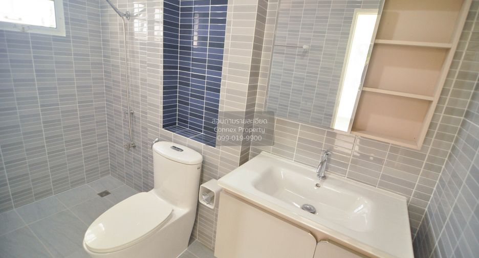 For sale 4 bedrooms house in Lat Krabang, Bangkok
