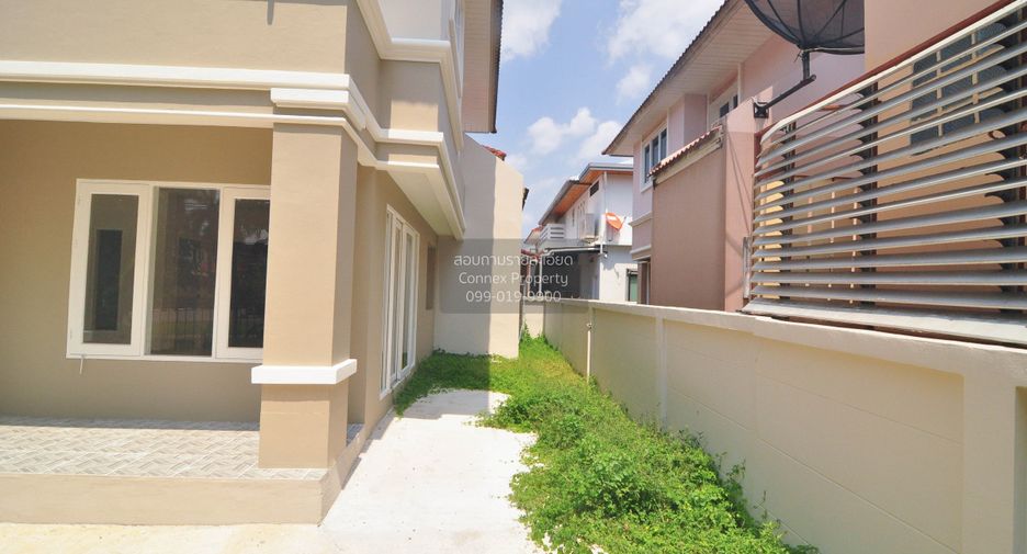 For sale 4 bedrooms house in Lat Krabang, Bangkok