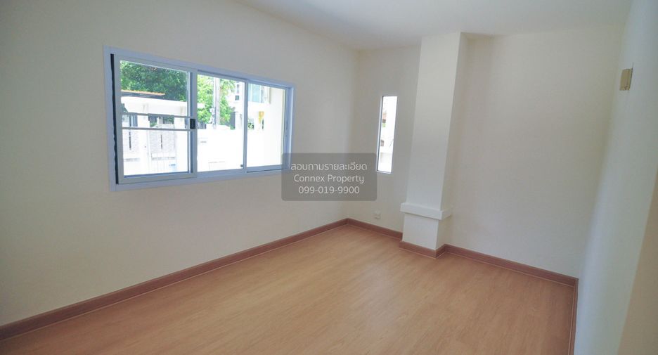 For sale 4 bedrooms house in Lat Krabang, Bangkok