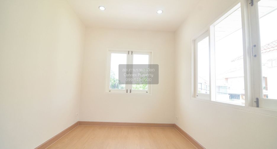 For sale 4 bedrooms house in Lat Krabang, Bangkok