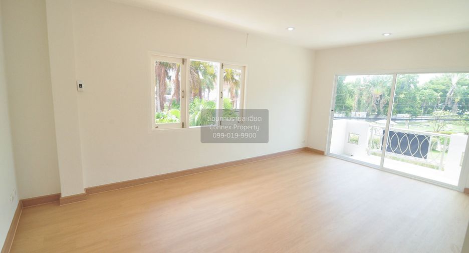 For sale 4 bedrooms house in Lat Krabang, Bangkok