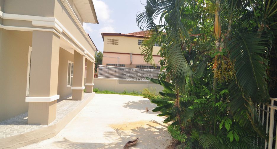 For sale 4 bedrooms house in Lat Krabang, Bangkok