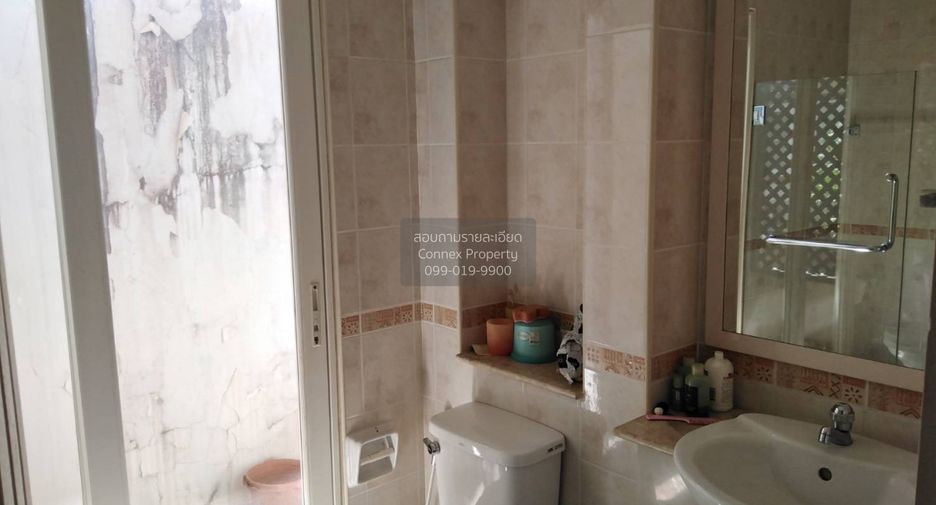 For sale 3 bedrooms house in Lat Krabang, Bangkok