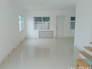 Продажа 3 спальни таунхаус в Mueang Samut Prakan, Самутпракан