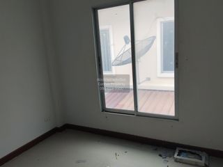 出售 3 卧室 联排别墅 在 Mueang Samut Prakan, Samut Prakan